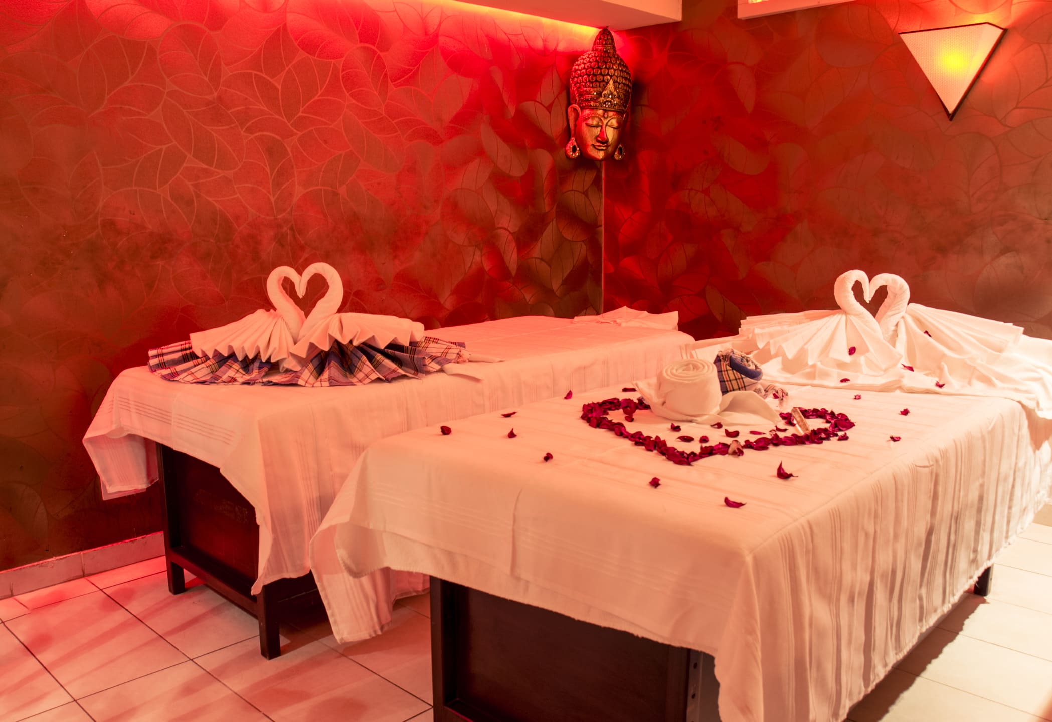 Carisma Spa Couples Massage Rooms, Intercontinental Malta